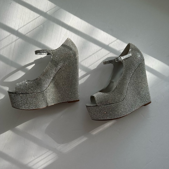 STEVE MADDEN/ macie rhinestone wedge heel - Picture 3 of 15